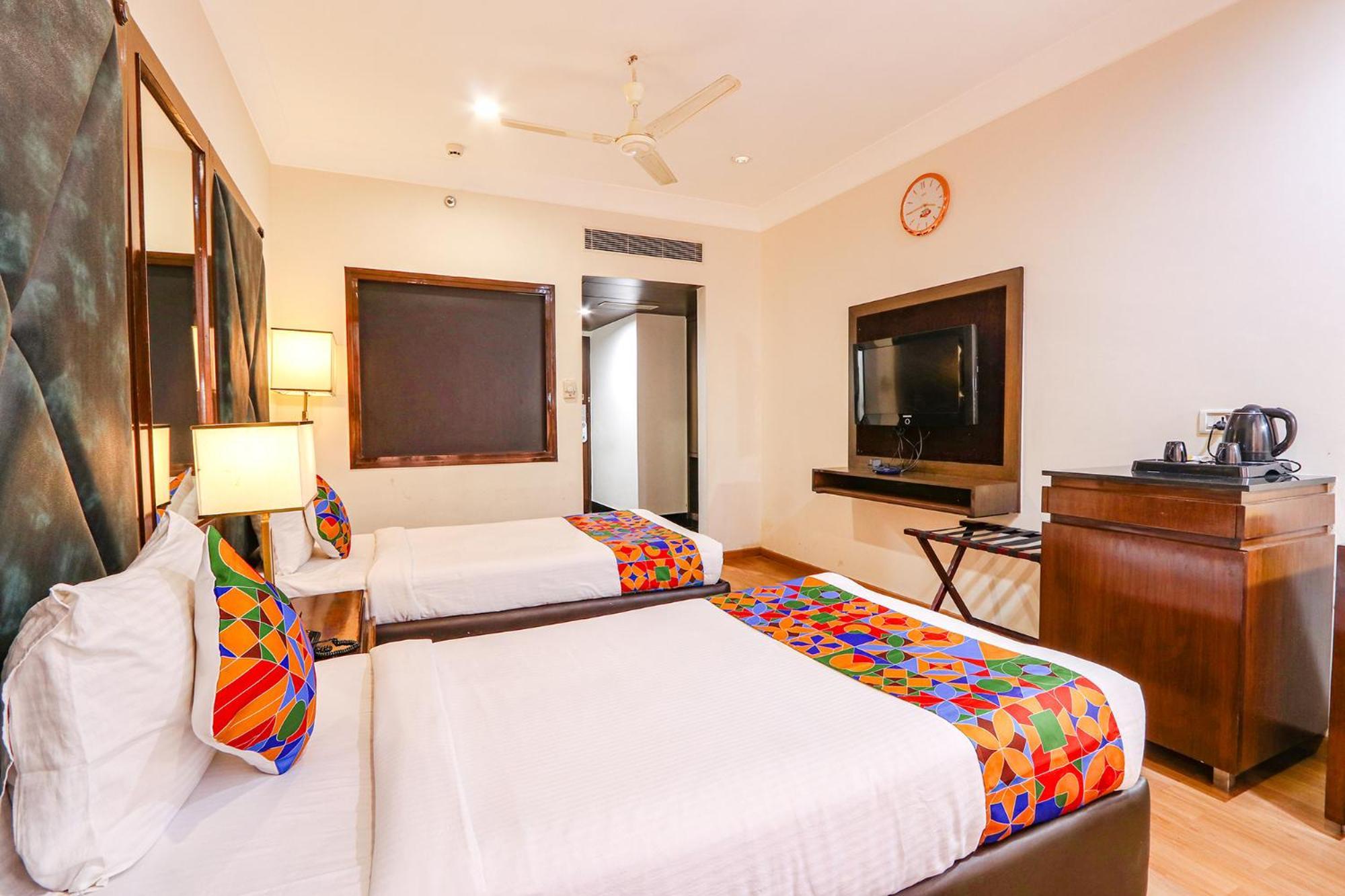 Fabhotel Prime Svm Grand - Banjara Hills Hyderabad Eksteriør bilde